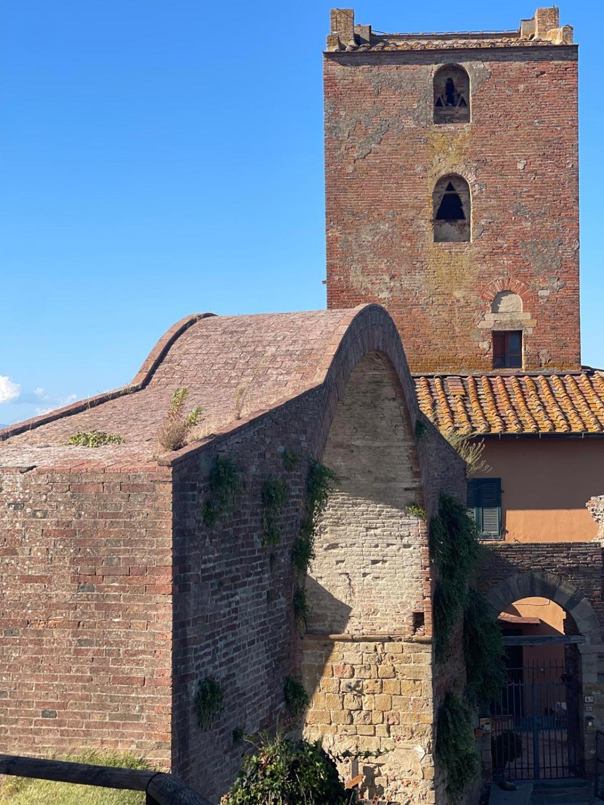 Quattro Gigli Hotel Montopoli in Val d'Arno Luaran gambar