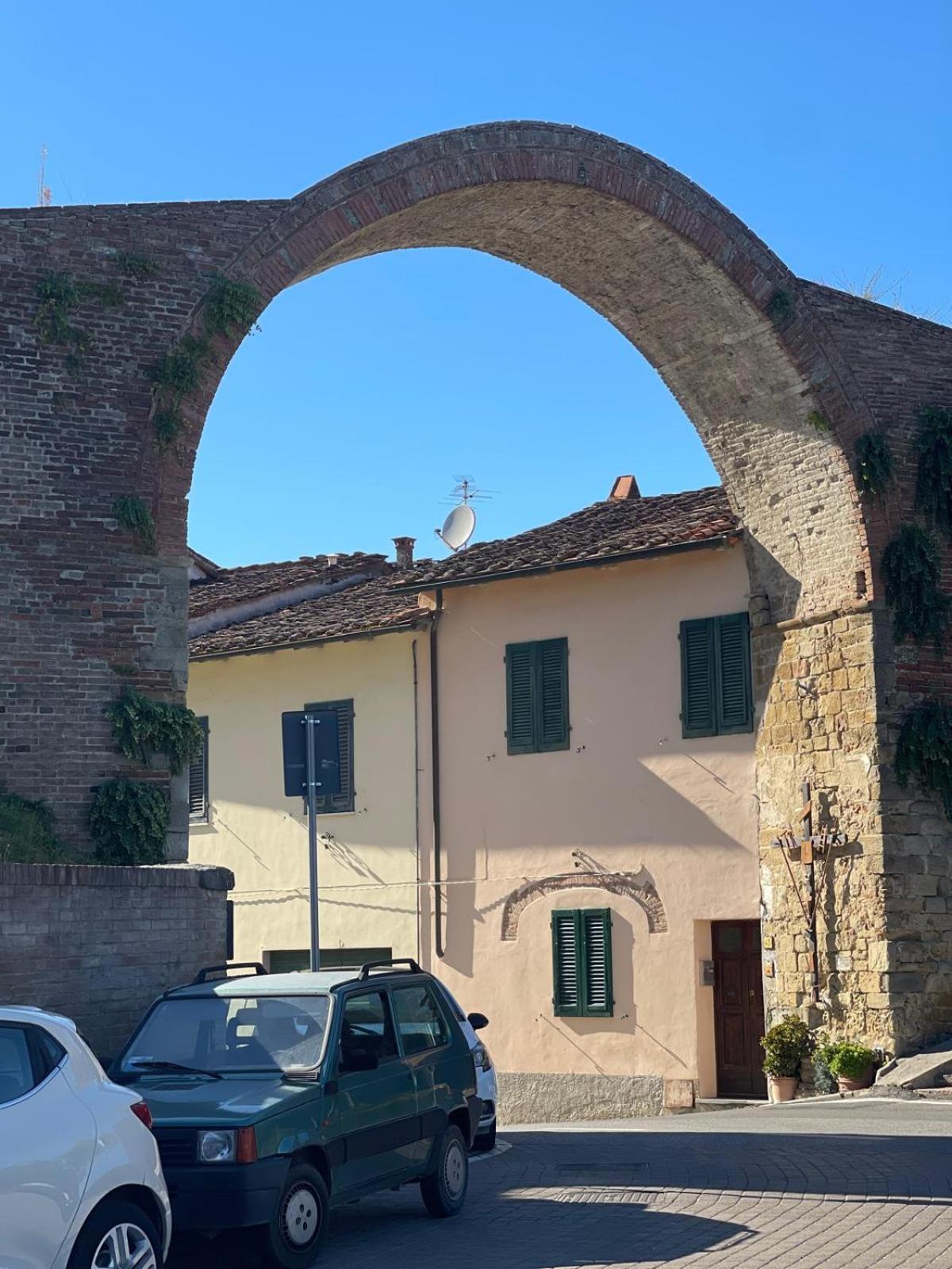 Quattro Gigli Hotel Montopoli in Val d'Arno Luaran gambar